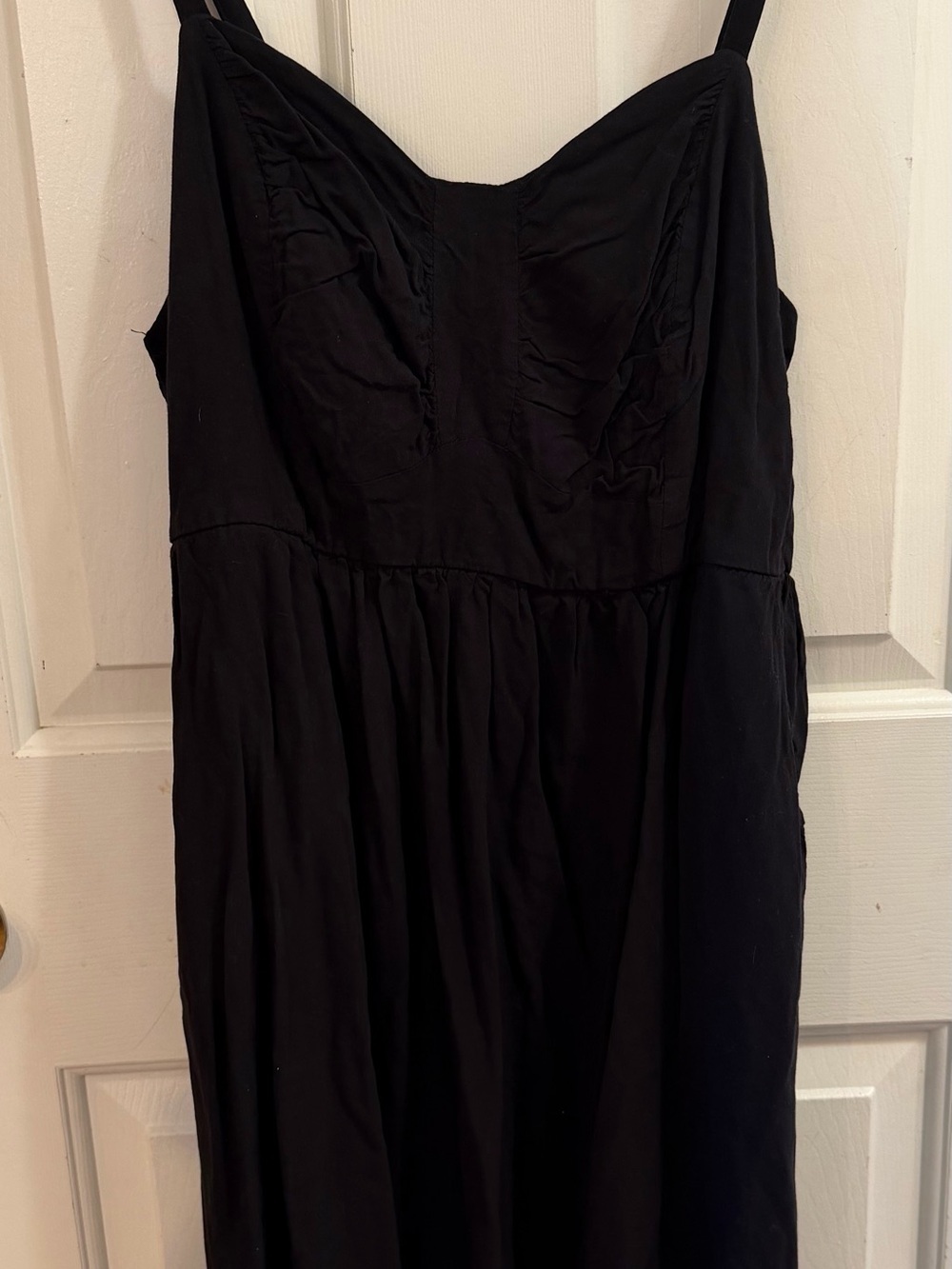 torrid Black Sleeveless Midi Dress with Sweetheart Bodice